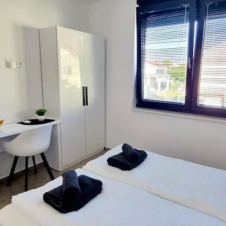 Dinary Apartment *