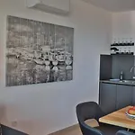 Dinary 아파트 *