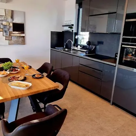 Apartment Dinary Vir