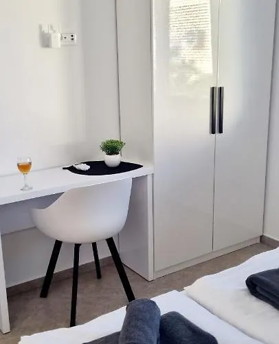 Dinary Apartment Vir